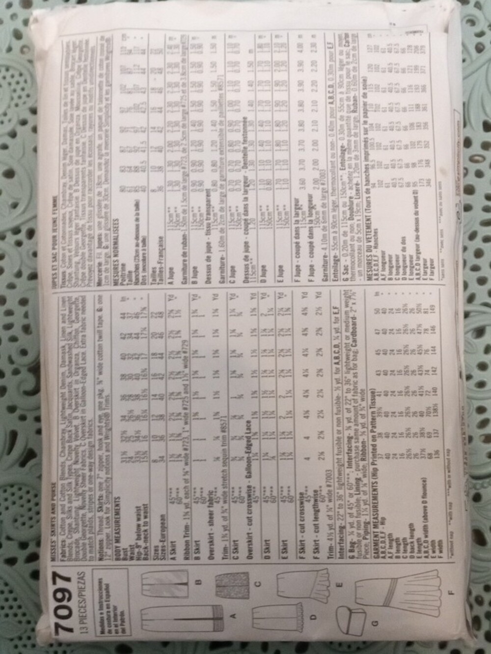 Sewing Pattern - Picture 4 of 5